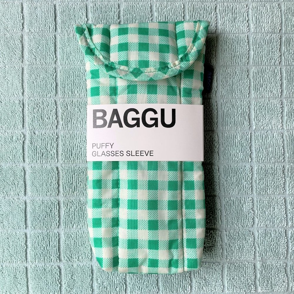 NWT Baggu Puffy Glasses Sleeve - Green Gingham